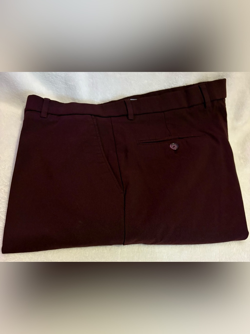 Tommy Hilfiger Men's Wine Flat Front Chino Pants